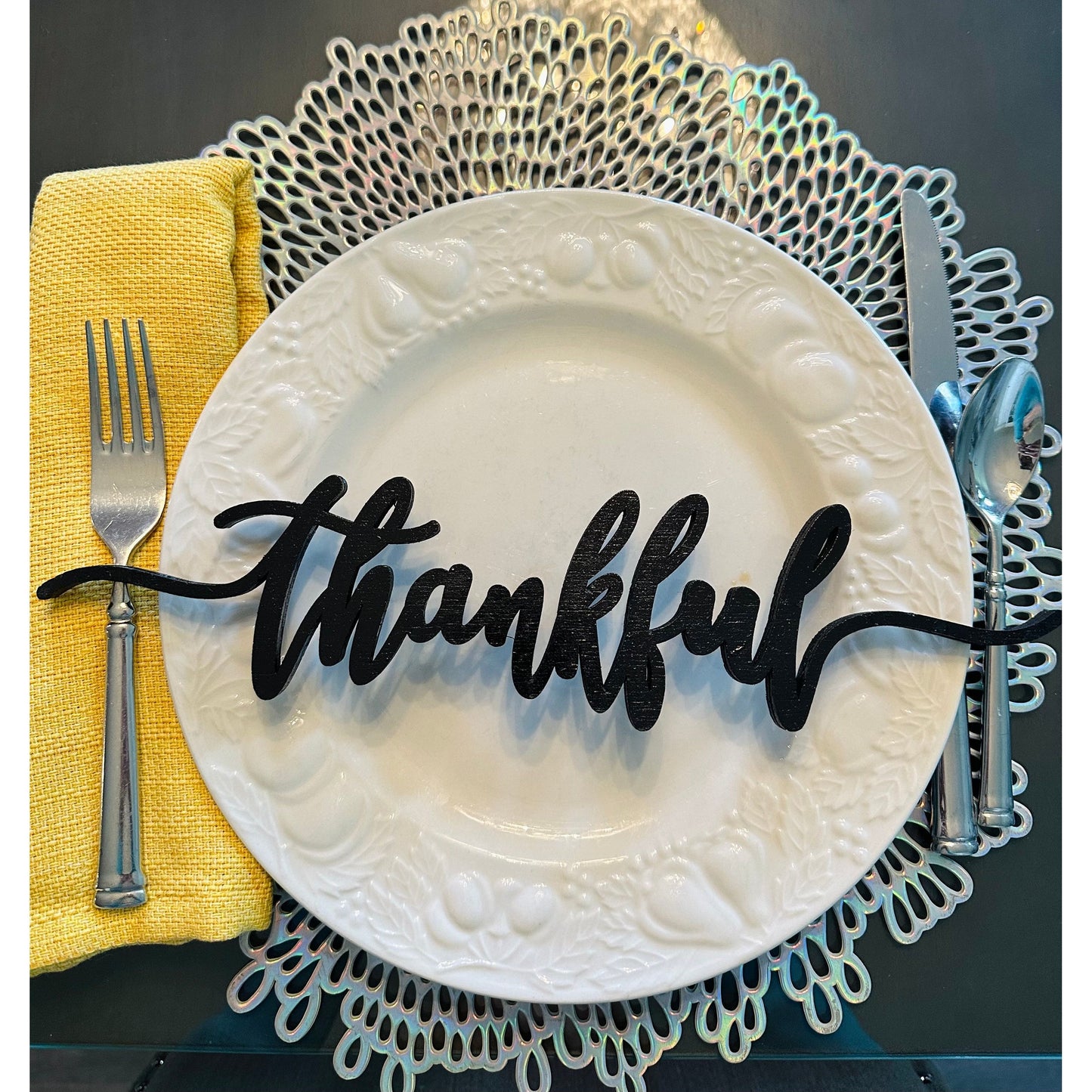 Elegant Word Place Settings to Elevate Your Table Decor